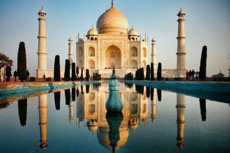 Private Day Trip to Taj Mahal by Car from Delhi