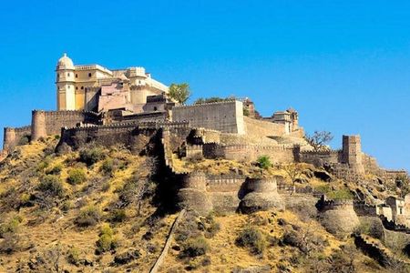 Kumbhalgarh and Ranakpur Same Day Tour with Lunch from Udaipur
