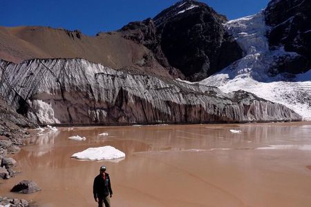 Private Hiking Trip to El Morado Hanging Glacier from Santiago, Carbon Neutral