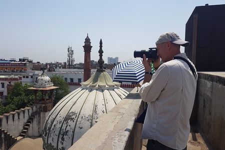 Old Delhi - Hidden Gems Tour on Rickshaws with Guide & Audio Headsets