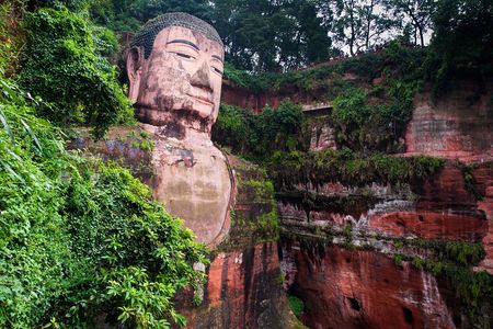 One-Day Leshan Giant Buddha and Tea Terrace Tour In Lost Town