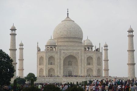 Private Taj Mahal and Agra Tour by Gatimaan Express 