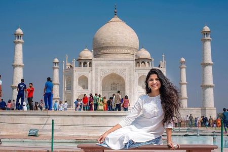 Same Day Trip Taj Mahal By Car from Delhi