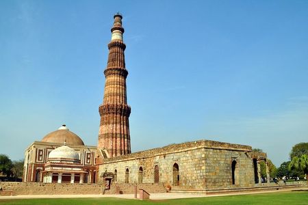 Exciting New and Old Delhi tour with lunch option