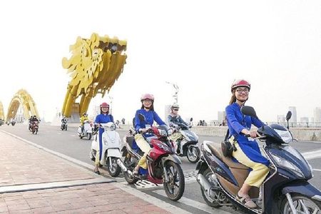 Danang City Tour Private & Sighseeing By Scooter with Lady Rider