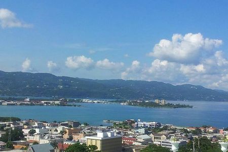 Falmouth Shore Excursion: Private Montego Bay City Tour