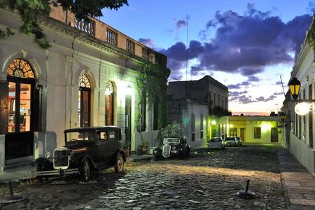Colonia del Sacramento Private Day Tour from Buenos Aires