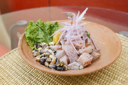 Market Tour and Gourmet Peruvian Cooking Lesson with a Professional in Urubamba