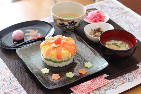 Sushi or Traditional Japanese Cuisine in a Kyoto Home with Emika