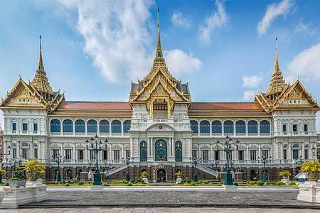 Grand Palace Glory: Half-Day Royal Tour in Bangkok