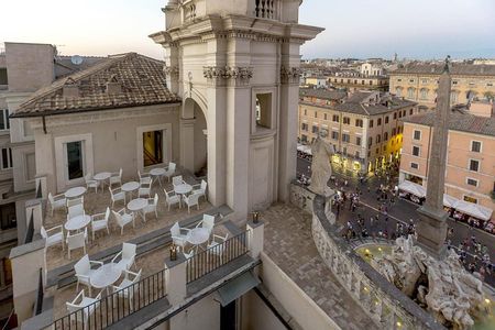 Open Air Opera Concert with Terrace aperitivo over Navona square