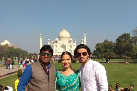 Taj Mahal Sunrise Tour With Agra Fort and Fatehpur Sikri