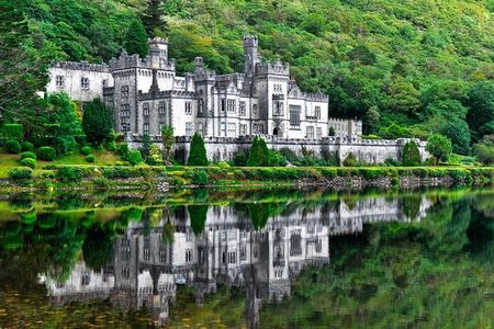 From Galway: Guided tour of Connemara with 3 hour stop at Connemara National Pk.
