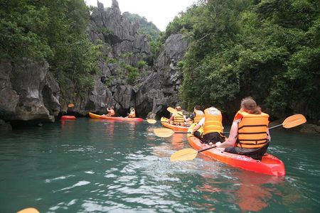 3-Day Cruise Relaxing and Kayaking on Oriental Sails
