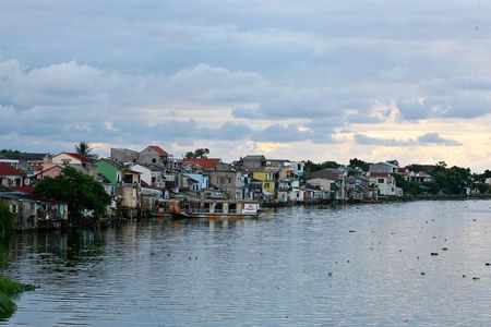 Sunset on Perfume River and Ancient Hue City Tour by Bike