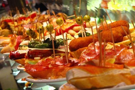 Private 3-Hour Tapas Tour of Granada