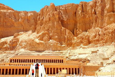 Private Tour from Luxor Airport to the Best Monuments of Luxor