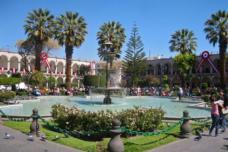 Private Arequipa City Tour: Juanita Museum, Santa Catalina and Colonial Suburbs