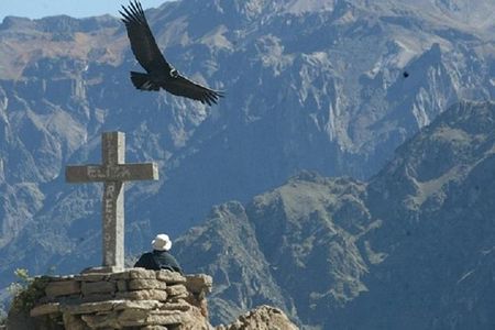 10-Day Tour from Lima: Machu Picchu, Lake Titicaca and Colca Canyon