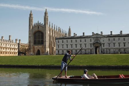 Private Chauffeured Range Rover to Cambridge from London