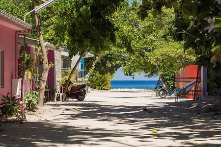 Multi-Day Maldives Island Hopping Tour