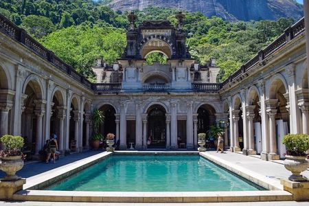 Botanical Garden and Parque Lage Private Tour with a Photographer