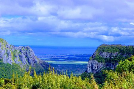 Hiking in Mauritius: Tamarind Falls (7 Cascades) With Hotel Transfer & Guide