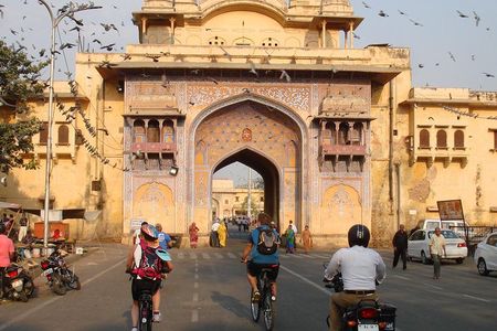 Cyclin'Jaipur - Explore the city on a cycle!