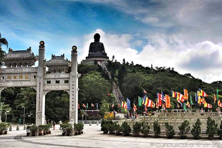 Full-Day Private Tour of Lantau Island including Big Buddha and Tai O