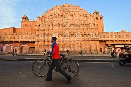 Exclusive North India with Varanasi (Delhi-Jaipur-Agra-Orcha-Kamasutra Temple)