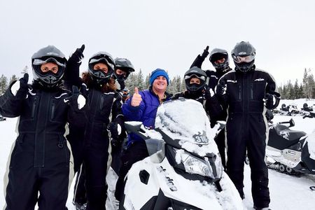 Yellowstone Old Faithful Full-Day Snowmobile Tour from Jackson Hole