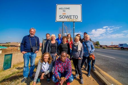 Full-Day Soweto, Apartheid Museum and Lunch Tour 