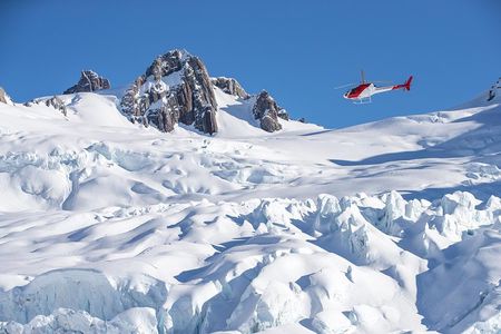 Fox Glacier & Mount Cook Helicopter Flight with snow landing