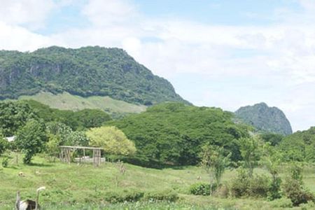 Scenic Sigatoka Valley Drive, Fijian Pottery Village, Local School & Sand Dunes