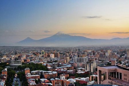 Private sightseeing and walking tour in Yerevan