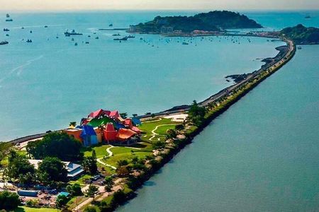 Panama Canal and City Sightseeing Tour