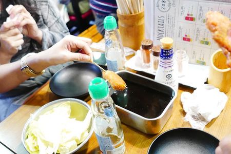 Private Osaka City Walk Hotel Meet-Up: Shinsekai, Doonbori, Umeda