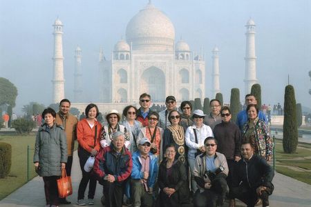 Agra sightseeing and drop at Delhi airport