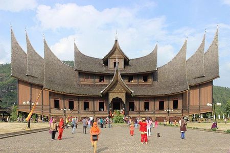 Private FullDay Jakarta Wonderfull Tour with Lunch & Souvenir