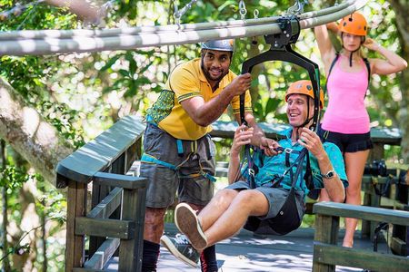 Admission + 2x Zip Line + Unlimited Water Slide Rides