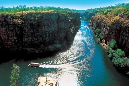 Katherine Gorge Flight from Darwin, with Cruise and Heli Scenic