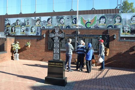 World Famous Private Belfast Troubles Taxi Cab Tour 2 Hour 