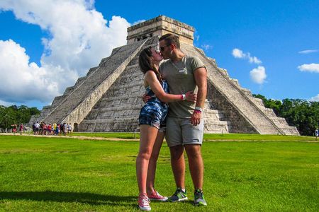 Chichen Itza Early Morning with lunch