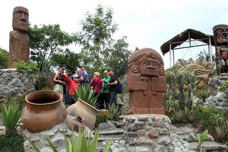 Private Tour: Equator Line,Hummingbirds Garden & 2-hour Hike in a Primary Forest