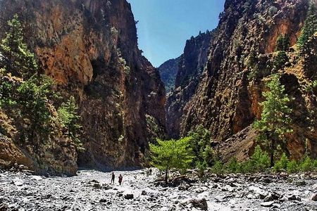Samaria Gorge Trek: Full-Day Excursion from Chania with Guide
