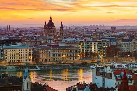 Budapest: The Best Of Pest From Central Market Hall To Hosok Tere