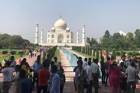 Private Taj Mahal & Agra Tour from Delhi by Car