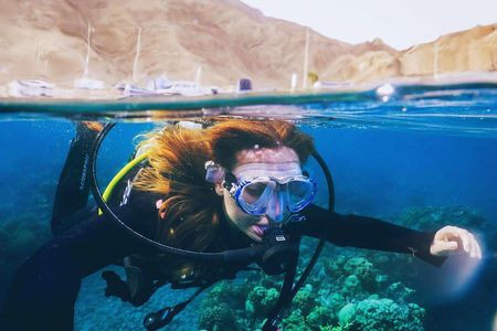 Introduction Diving on Coral Reef with private instructor ( 25 min )