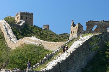 Private Unrestored Great Wall Hiking Tour from Gubeikou to Jinshanling