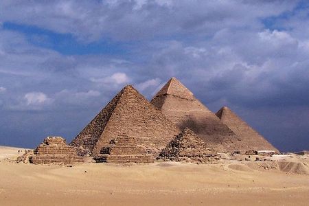  Layover to Giza Pyramids, Sakkara and Memphis